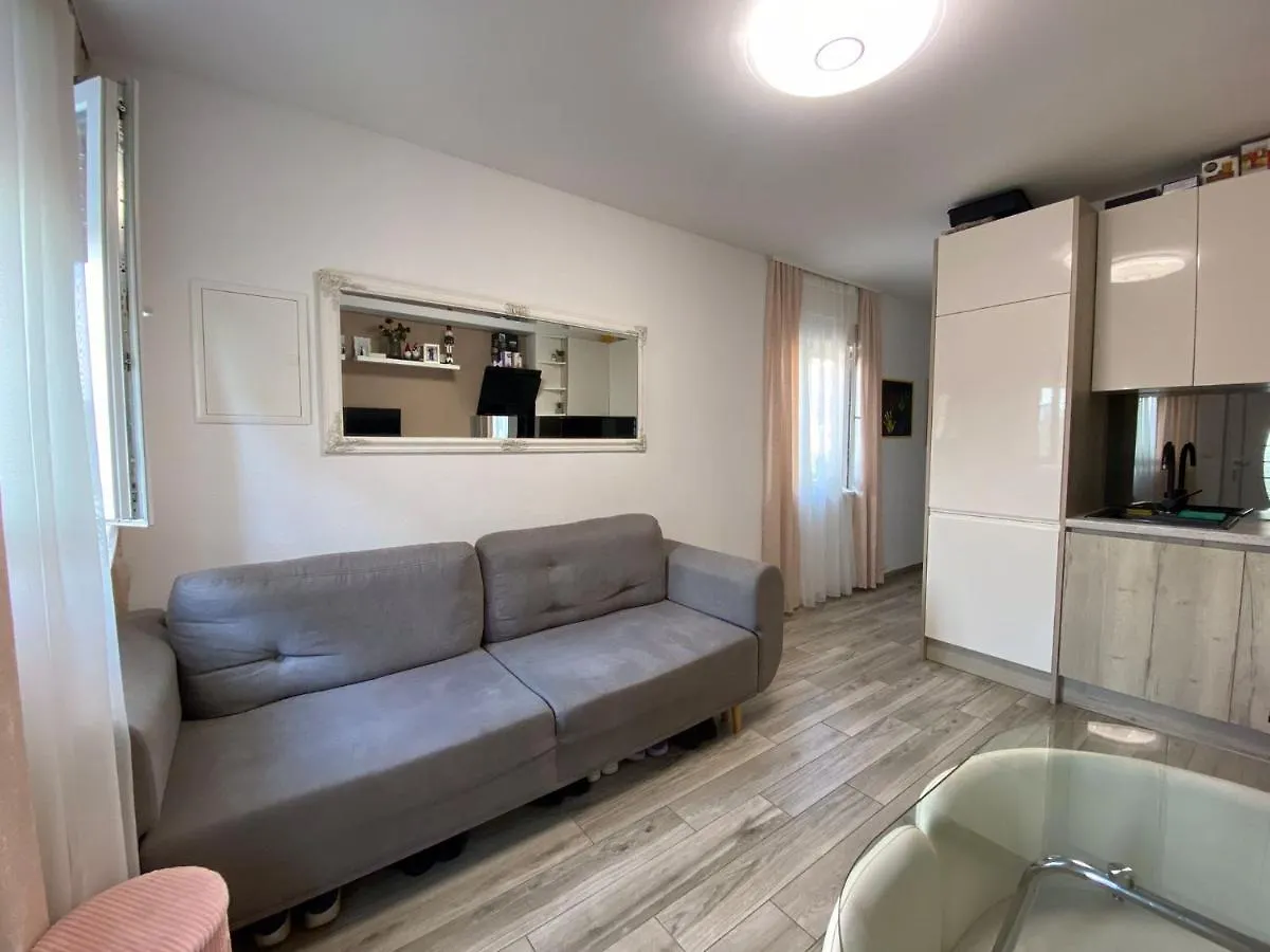 Nana Apartment Kastela